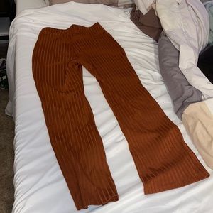 Rusty red. BP (Nordstrom) High wasted ribbed wide leg pants. Size S